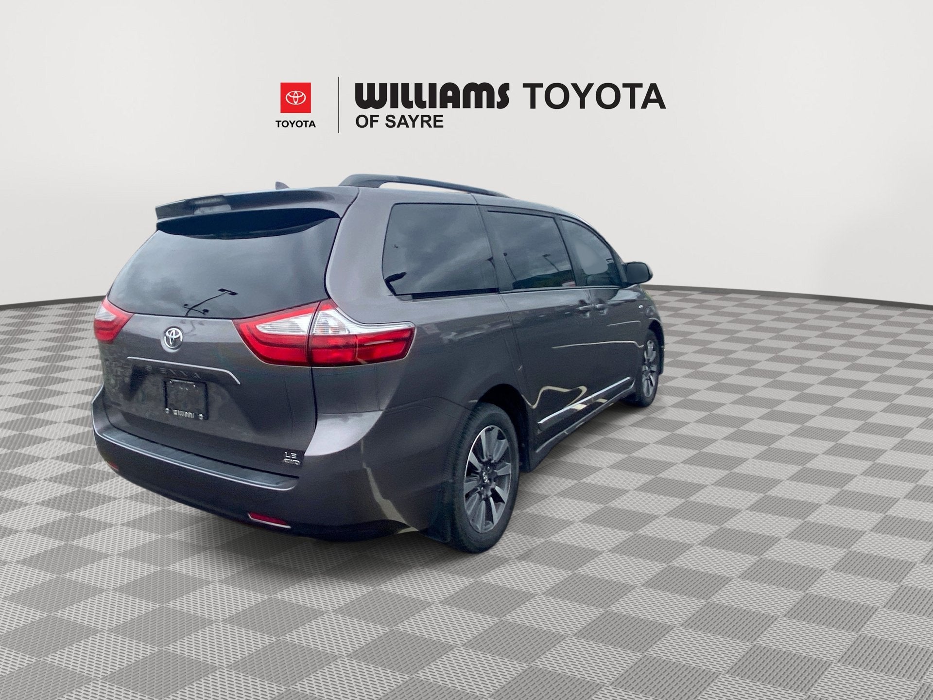 2019 Toyota Sienna LE