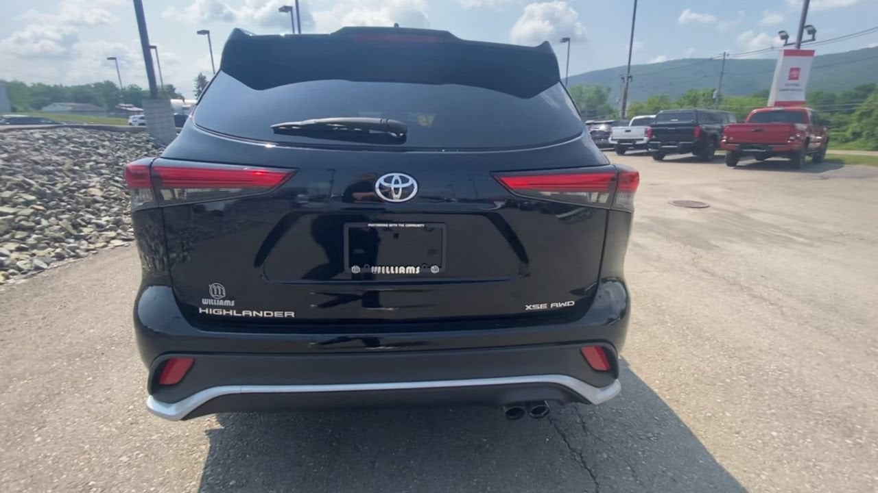 2023 Toyota Highlander XSE