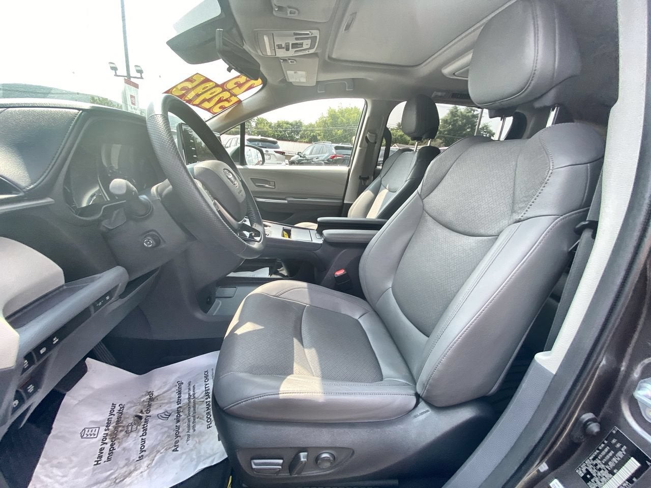 2023 Toyota Sienna Limited