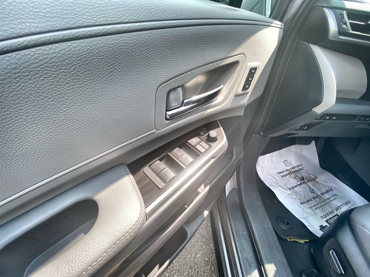 2023 Toyota Sienna Limited