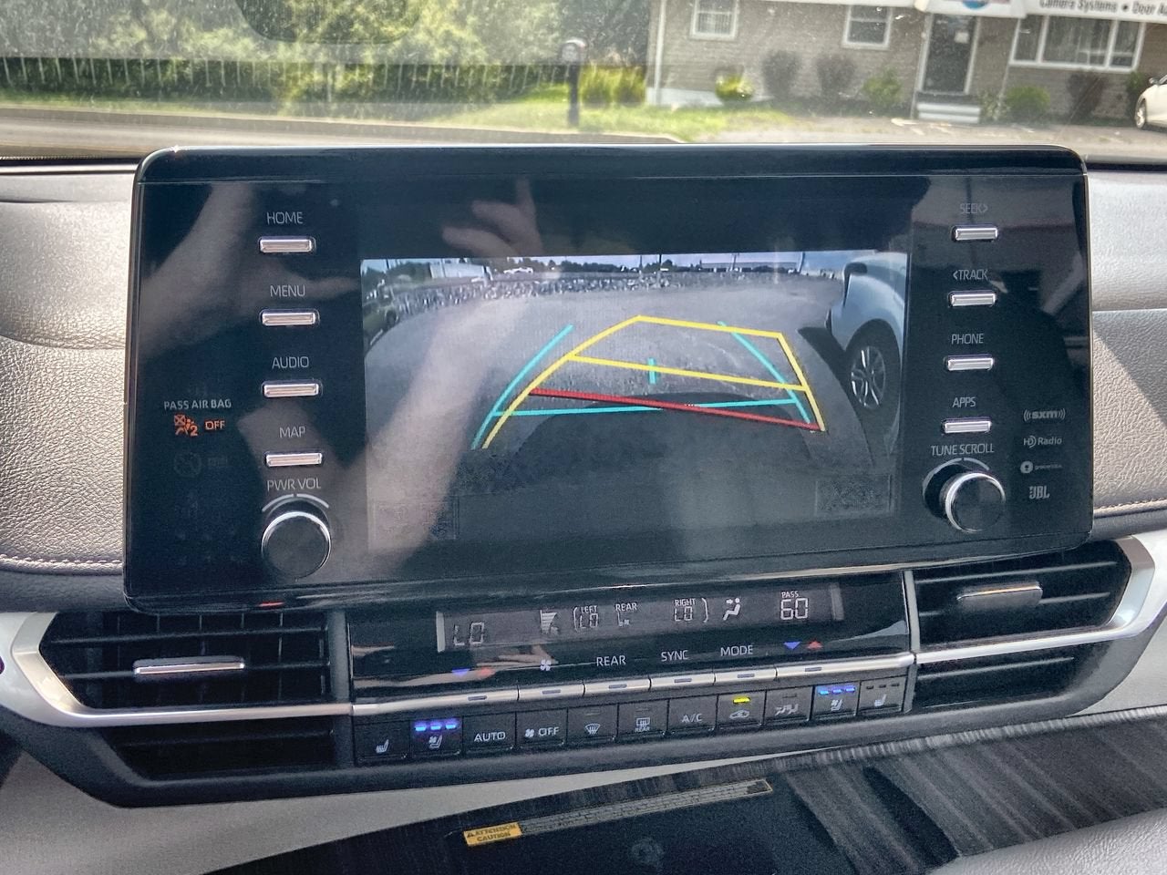 2023 Toyota Sienna Limited