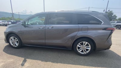 2023 Toyota Sienna Limited