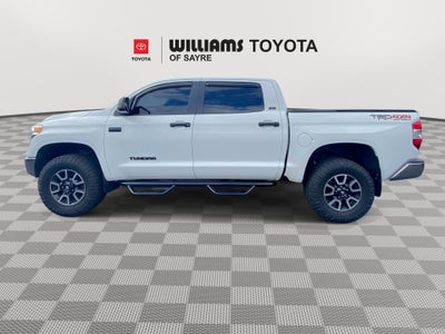 2017 Toyota Tundra 4WD SR5