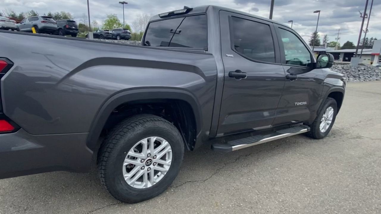 2024 Toyota Tundra 4WD SR5