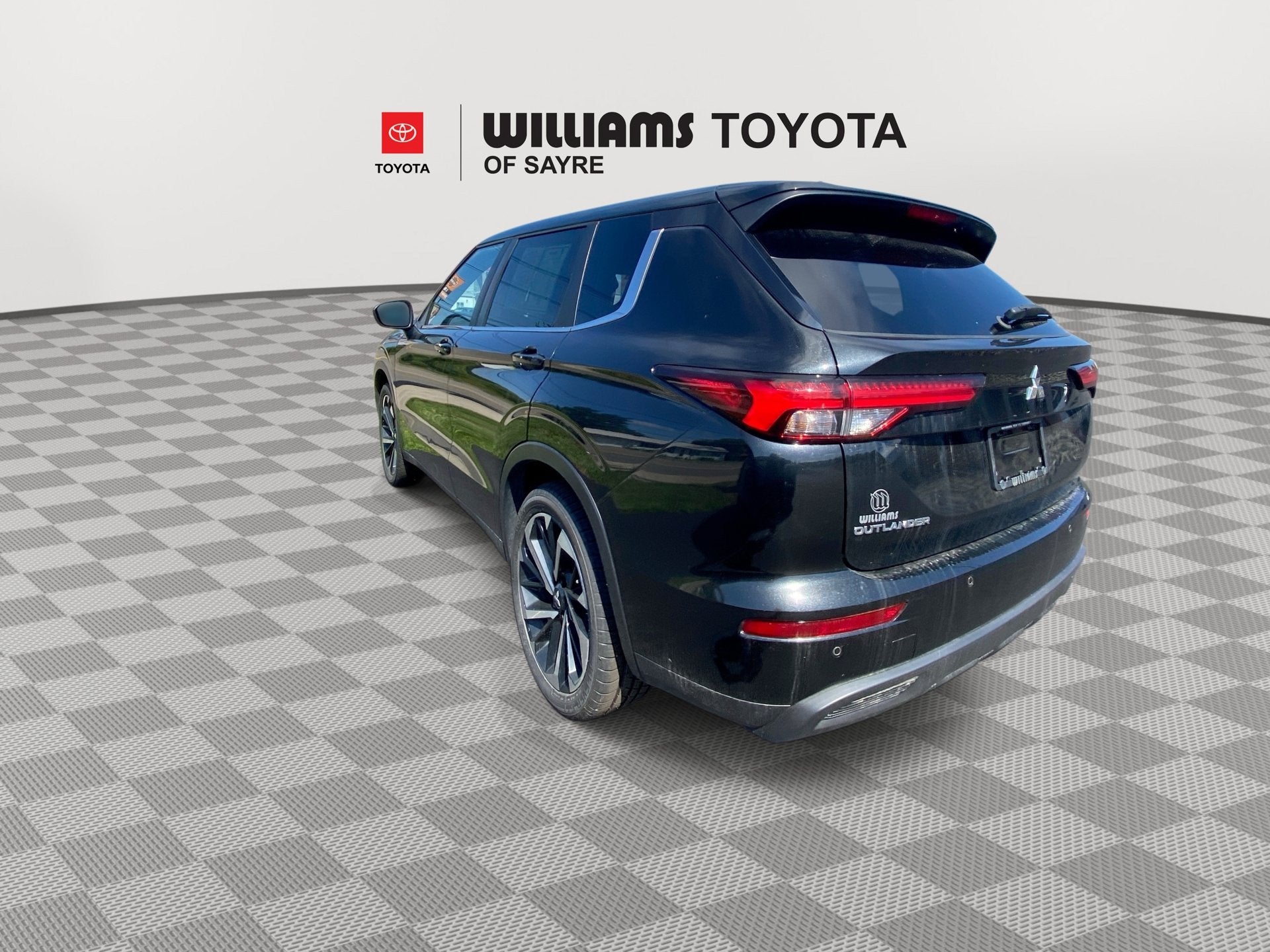 2022 Mitsubishi Outlander ES