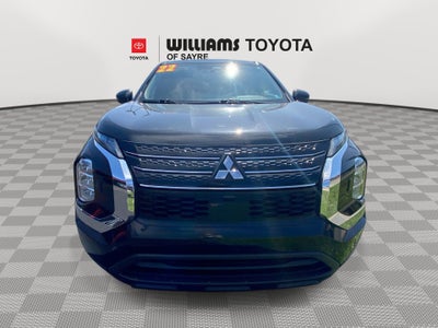 2022 Mitsubishi Outlander ES
