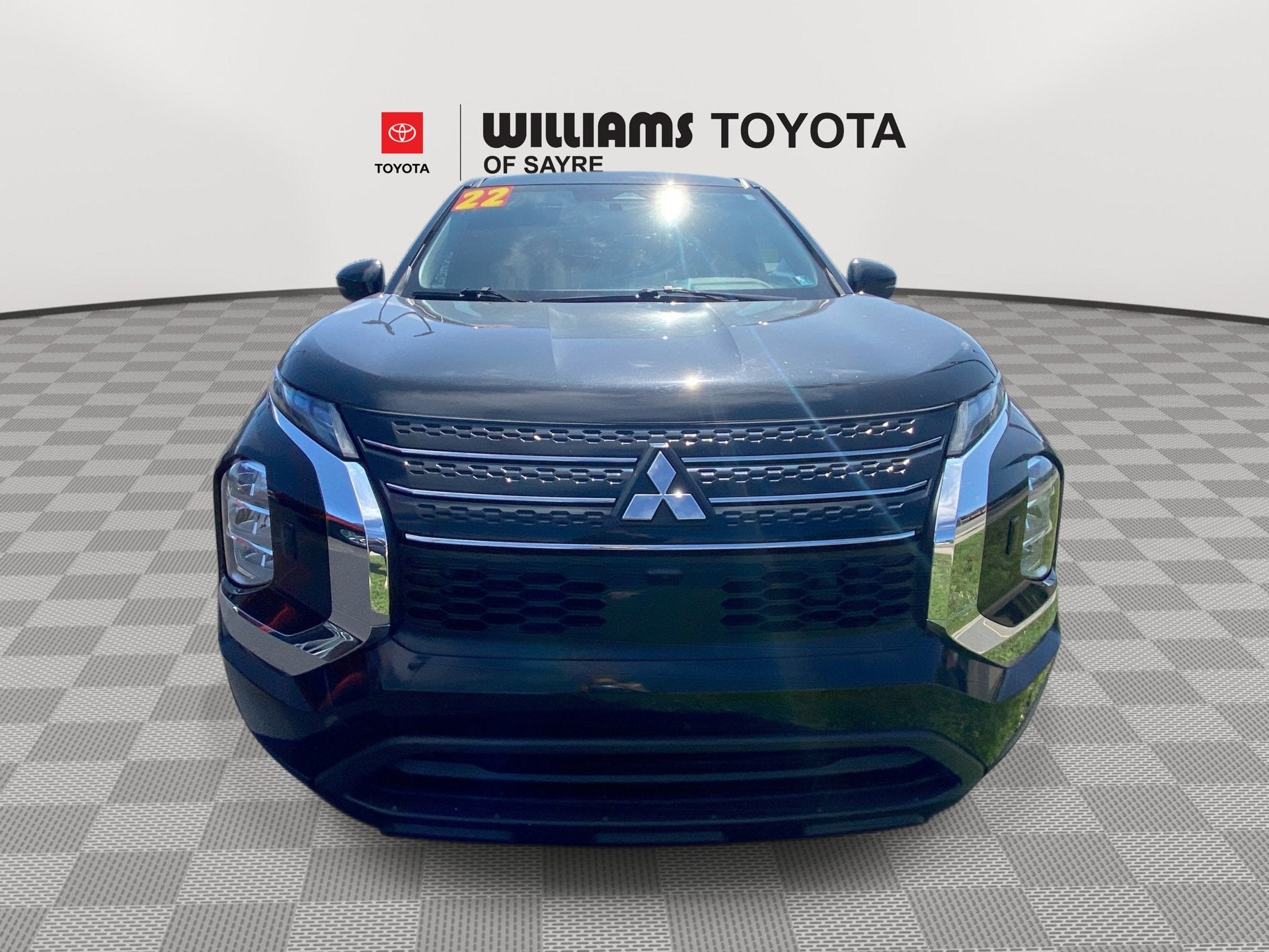 2022 Mitsubishi Outlander ES