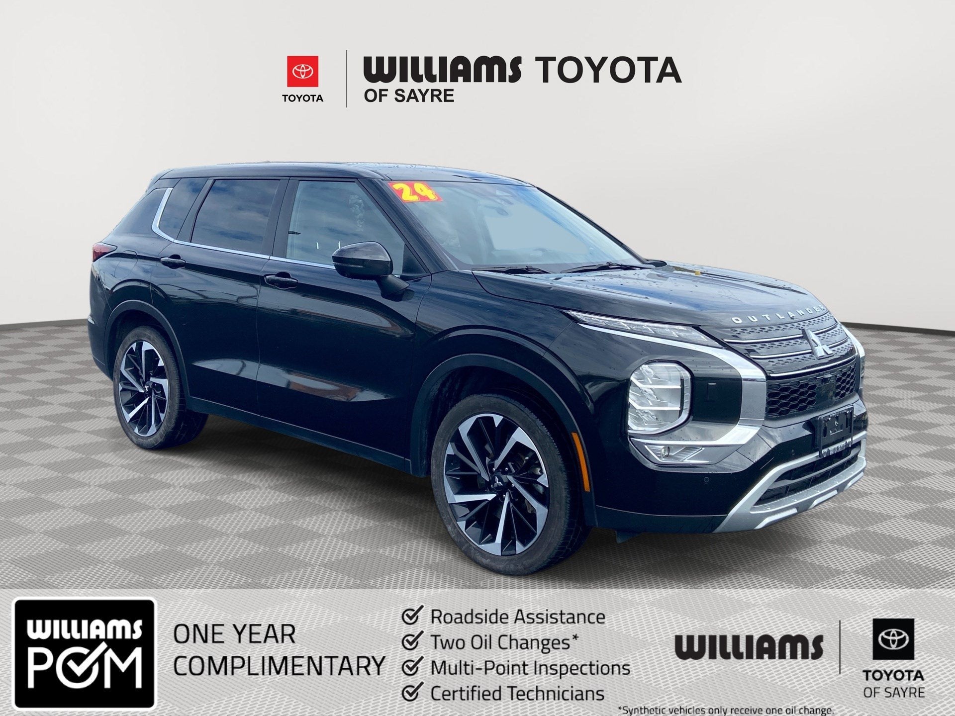 2024 Mitsubishi Outlander SE Black Edition w/Pano Roof