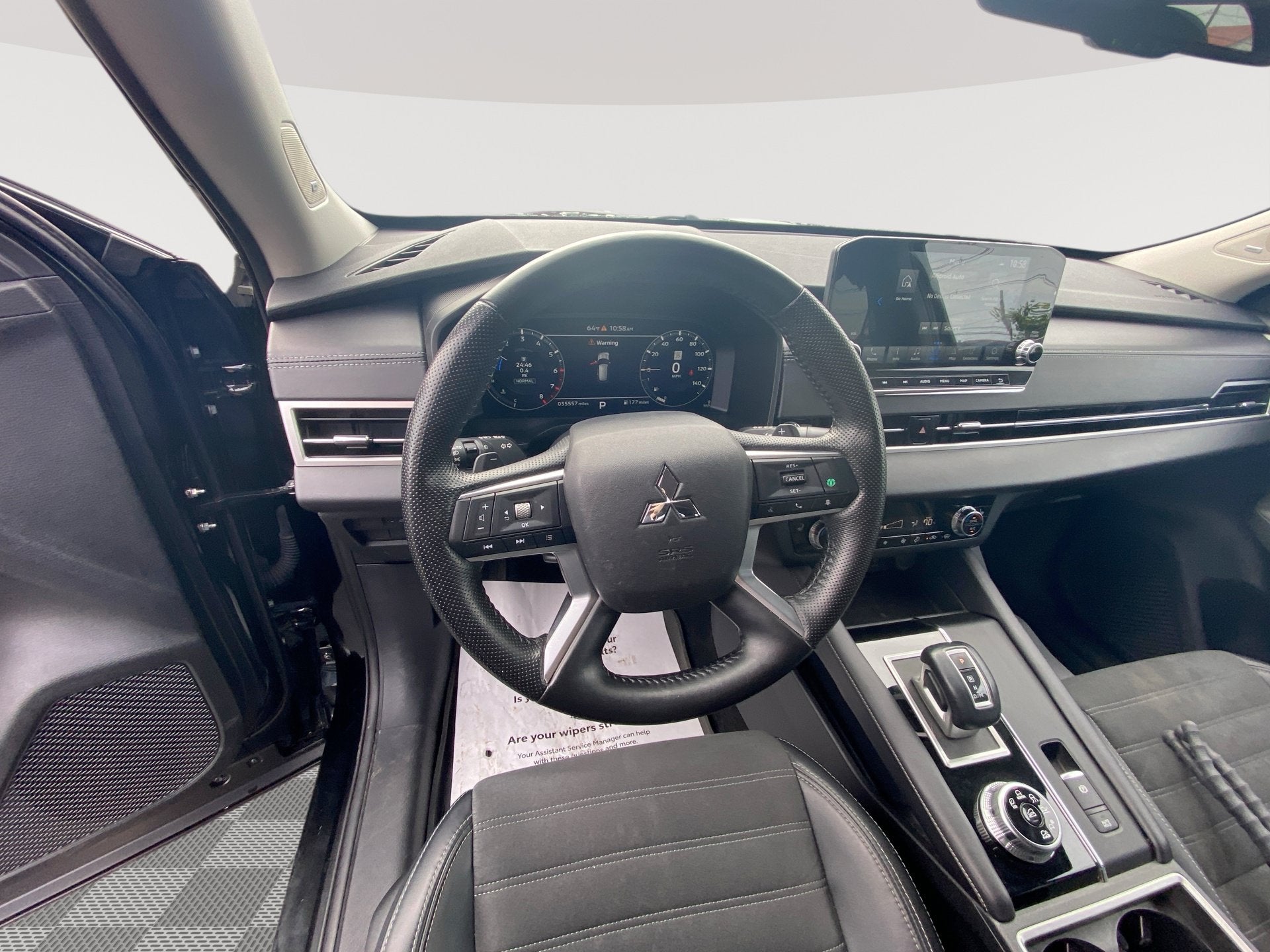 2024 Mitsubishi Outlander SE Black Edition w/Pano Roof