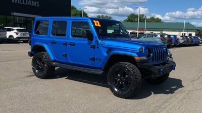 2022 Jeep Wrangler Unlimited Sahara Altitude
