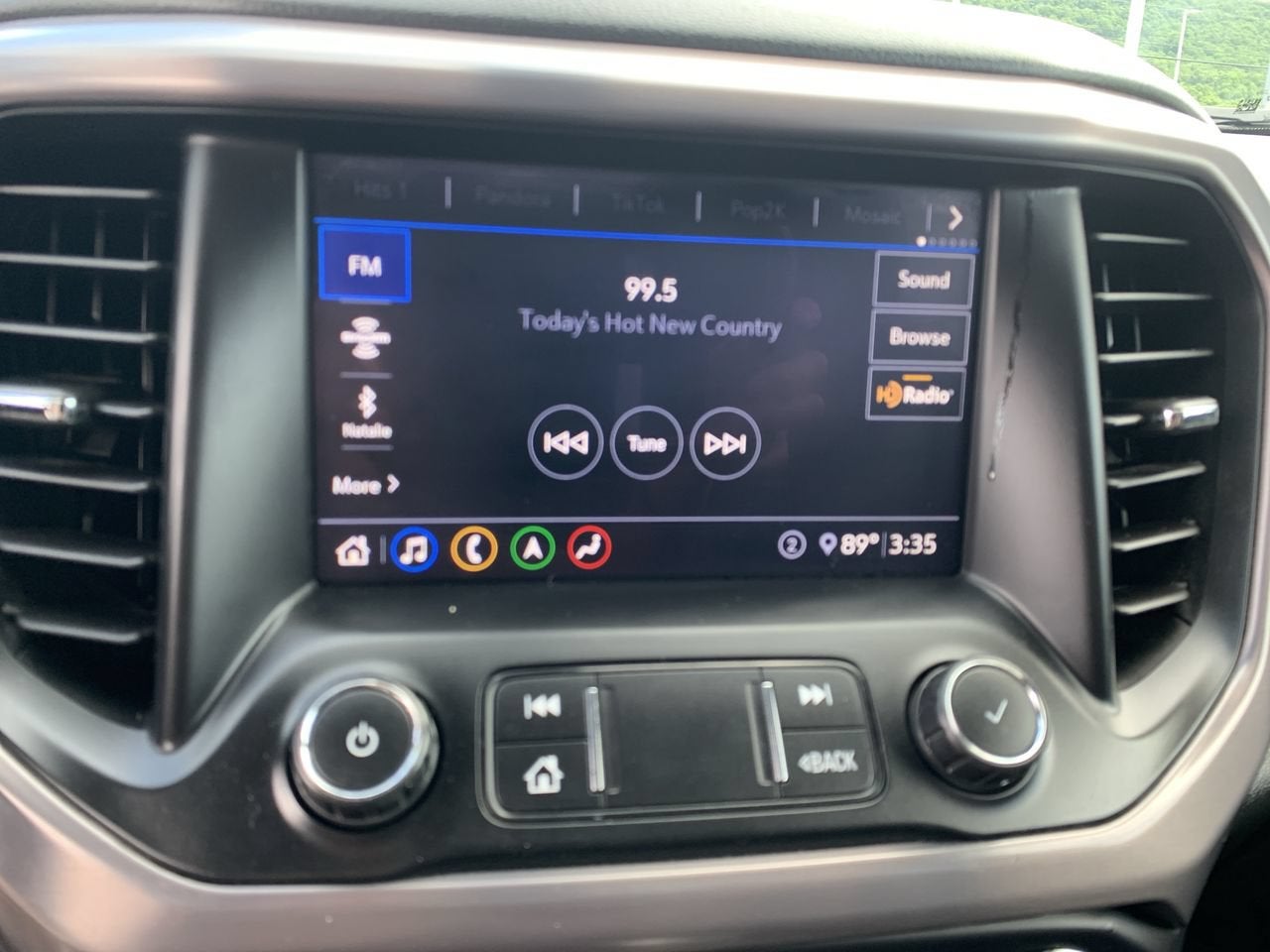 2020 GMC Acadia AT4