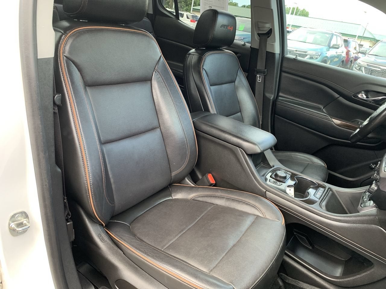 2020 GMC Acadia AT4