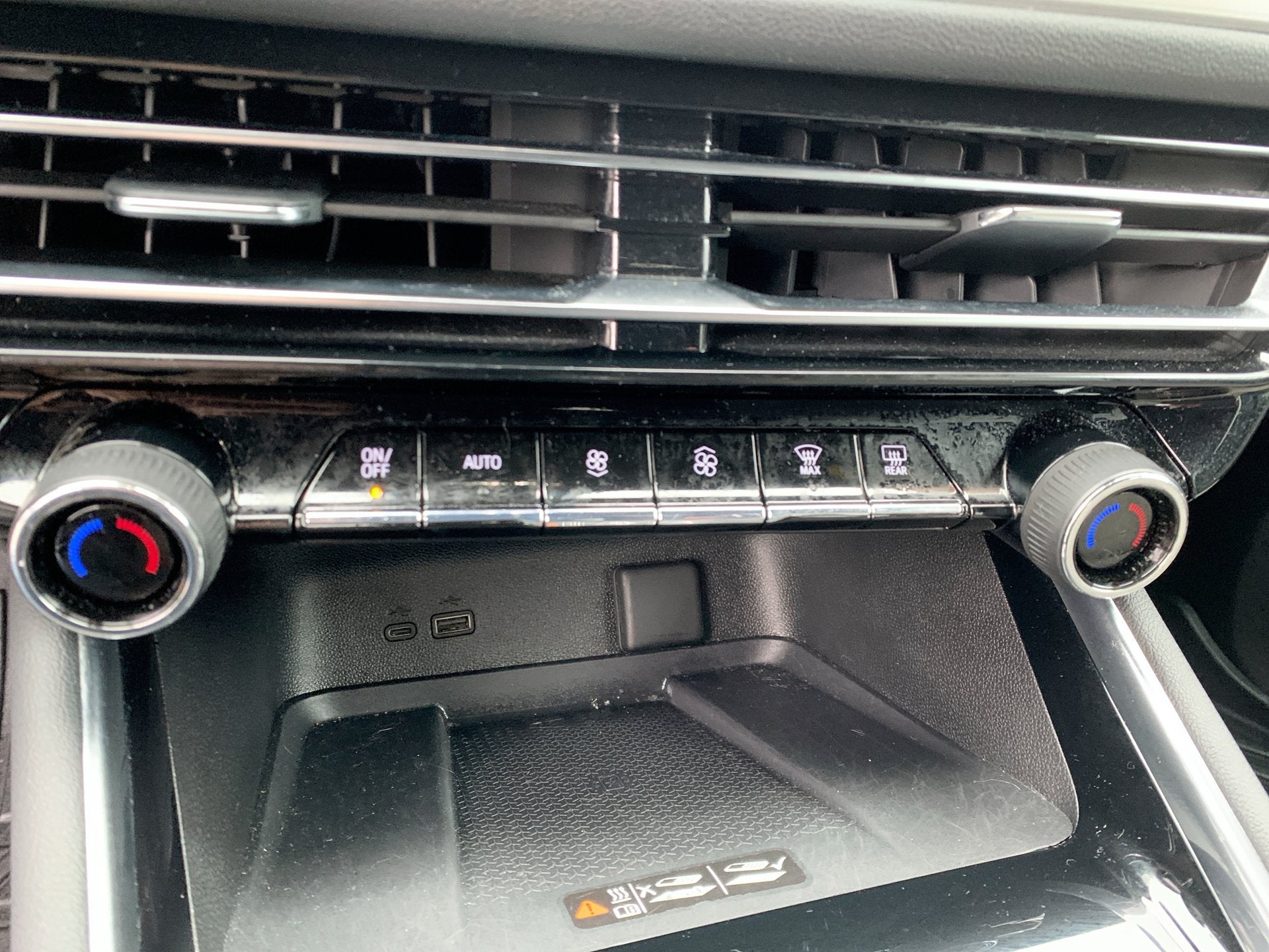 2025 Chevrolet Traverse AWD LT