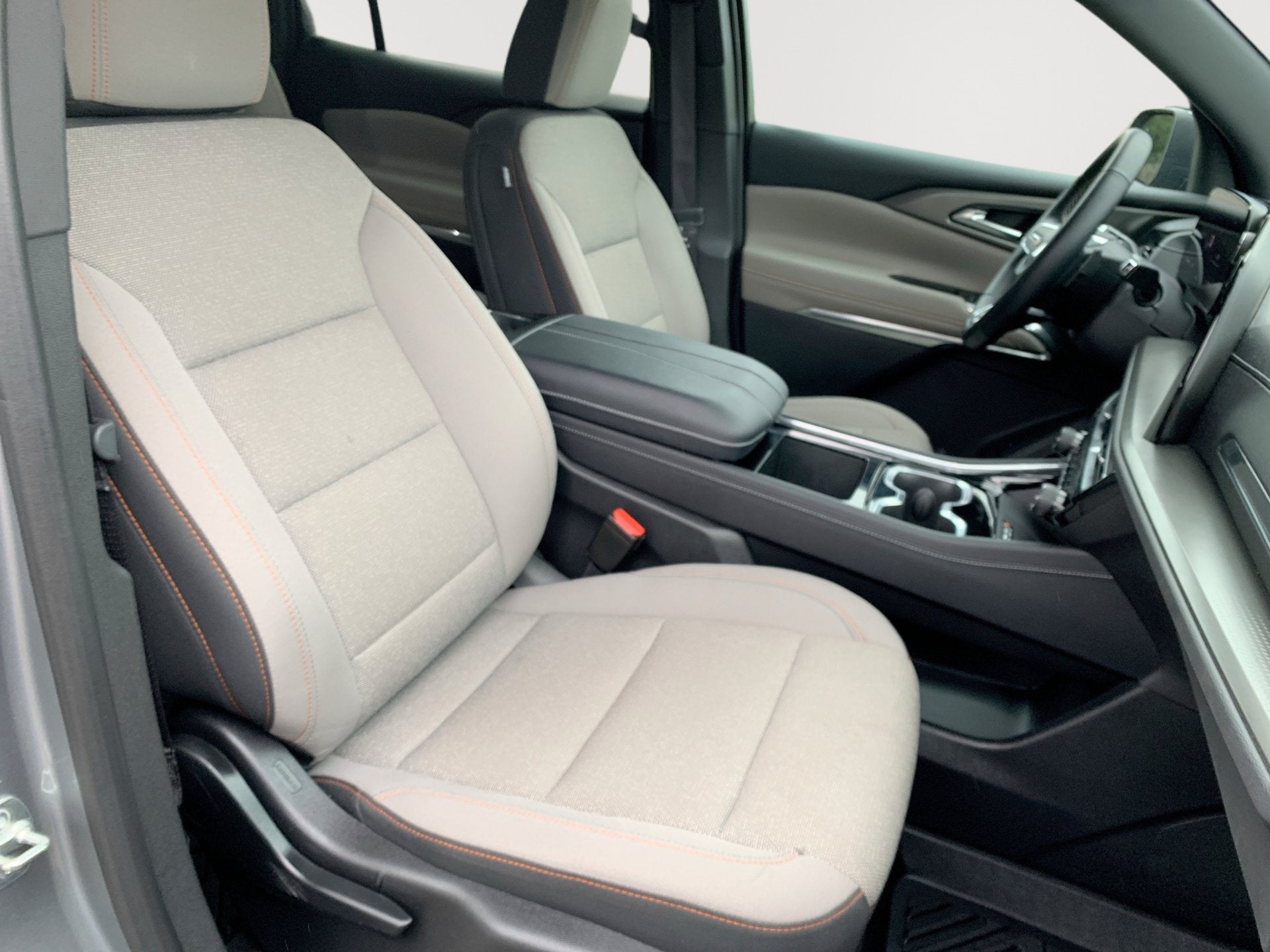 2025 Chevrolet Traverse AWD LT
