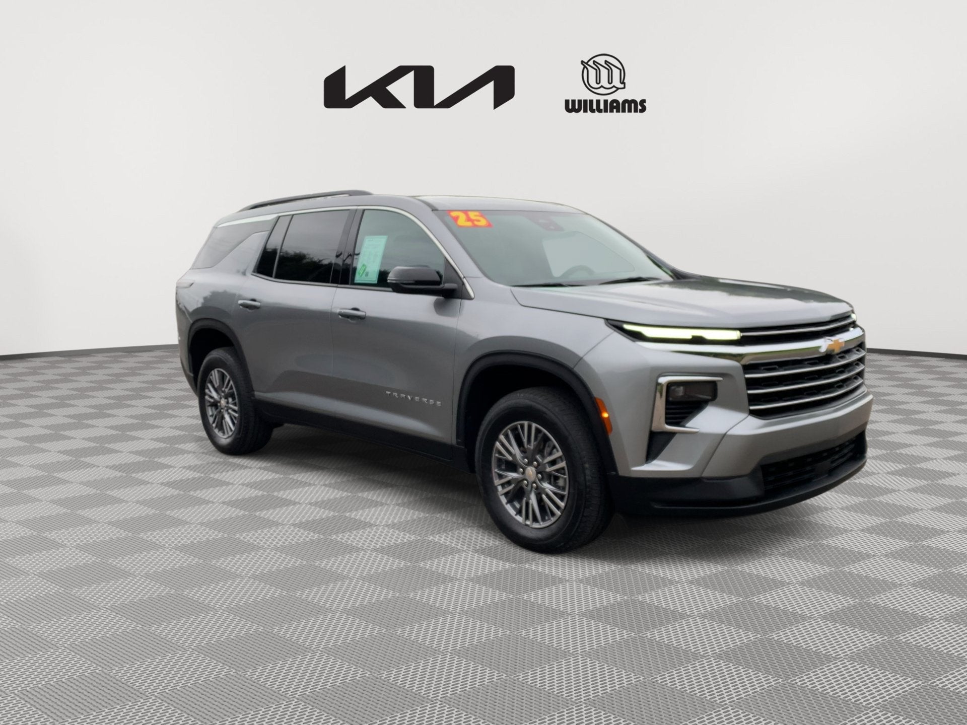 2025 Chevrolet Traverse AWD LT