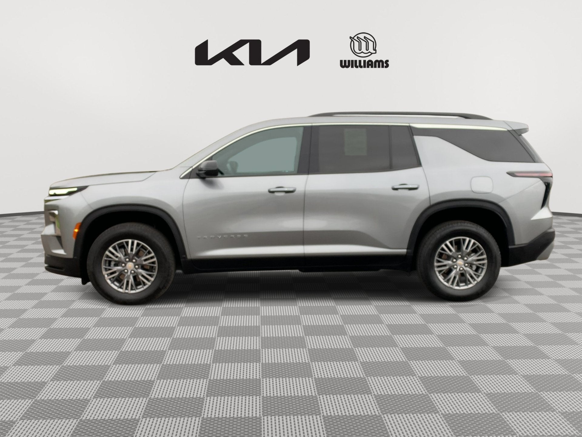 2025 Chevrolet Traverse AWD LT