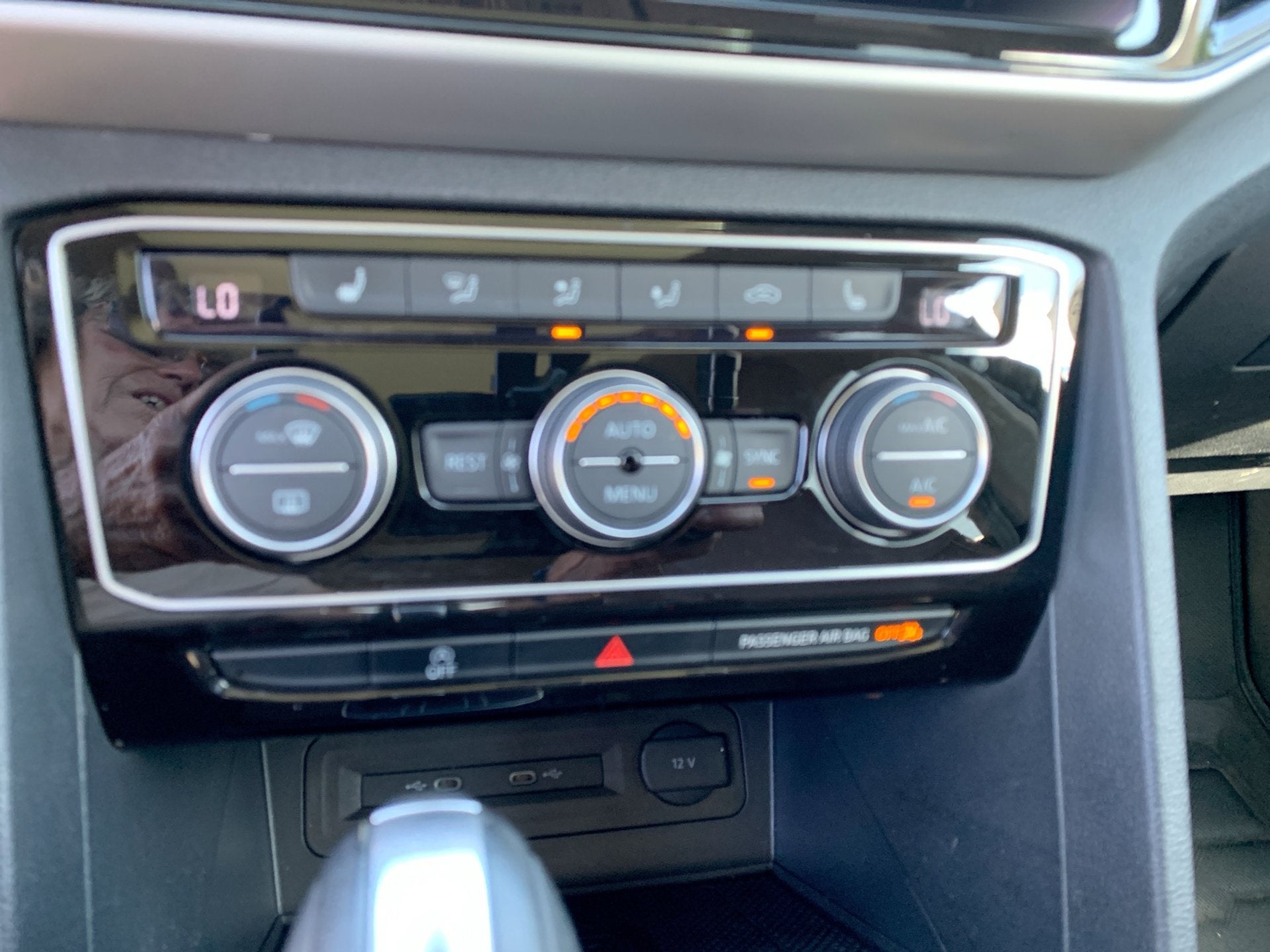2022 Volkswagen Atlas 3.6L V6 SEL R-Line