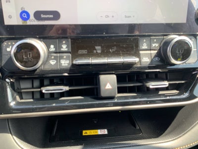 2023 Toyota Highlander Hybrid Bronze Edition