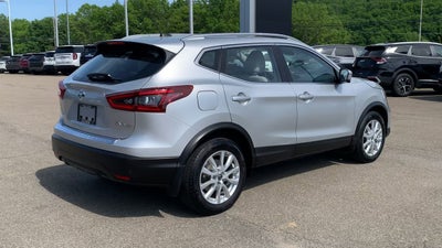 2022 Nissan Rogue Sport SV