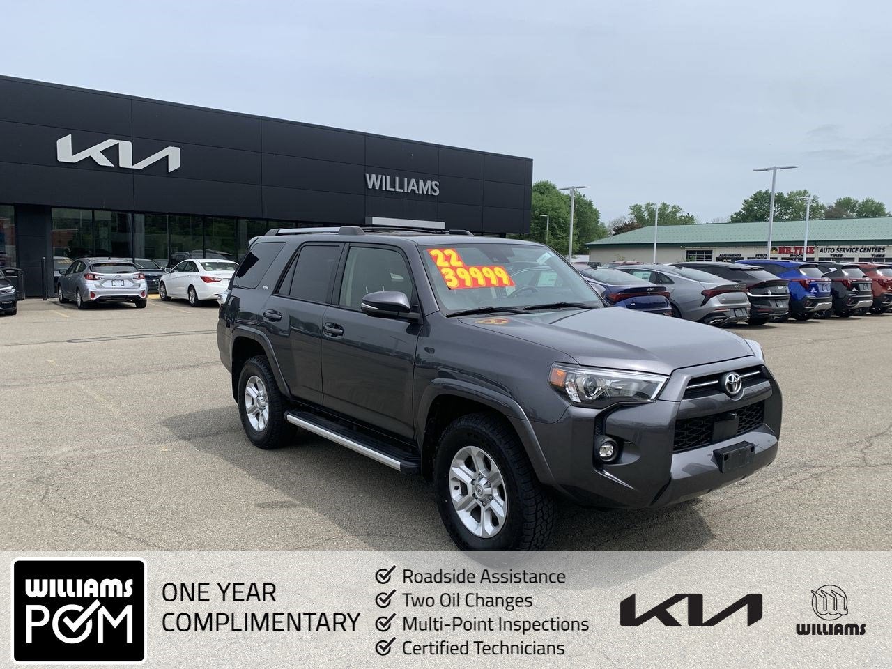 2022 Toyota 4Runner SR5 Premium 4WD V6's photo