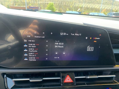 2024 Kia Niro Plug-In Hybrid SX Touring