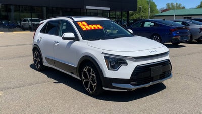 2024 Kia Niro Plug-In Hybrid SX Touring