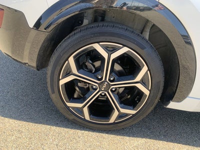 2024 Kia Niro Plug-In Hybrid SX Touring