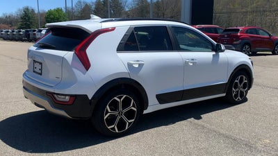 2024 Kia Niro Plug-In Hybrid SX Touring