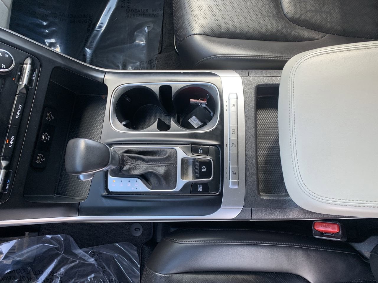 2023 Kia Carnival LX