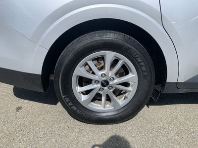 2023 Kia Carnival LX