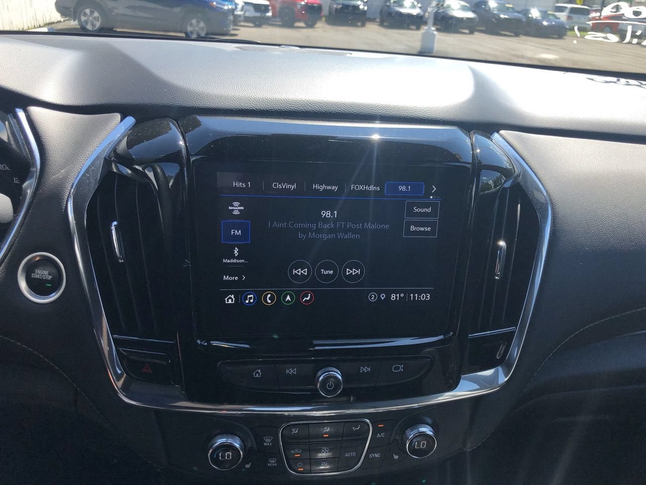 2023 Chevrolet Traverse LT Leather