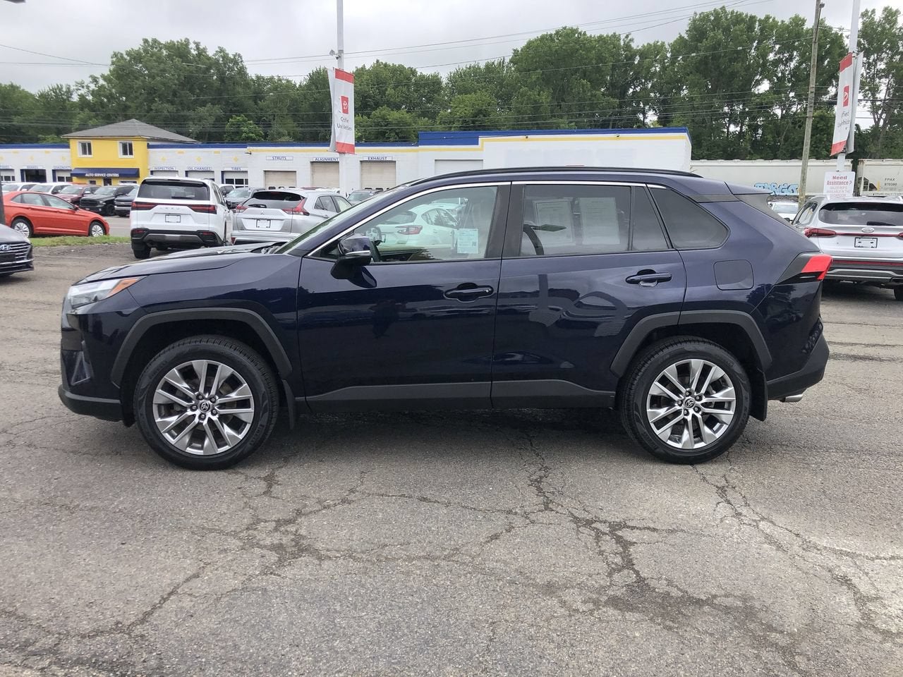 2022 Toyota RAV4 XLE Premium