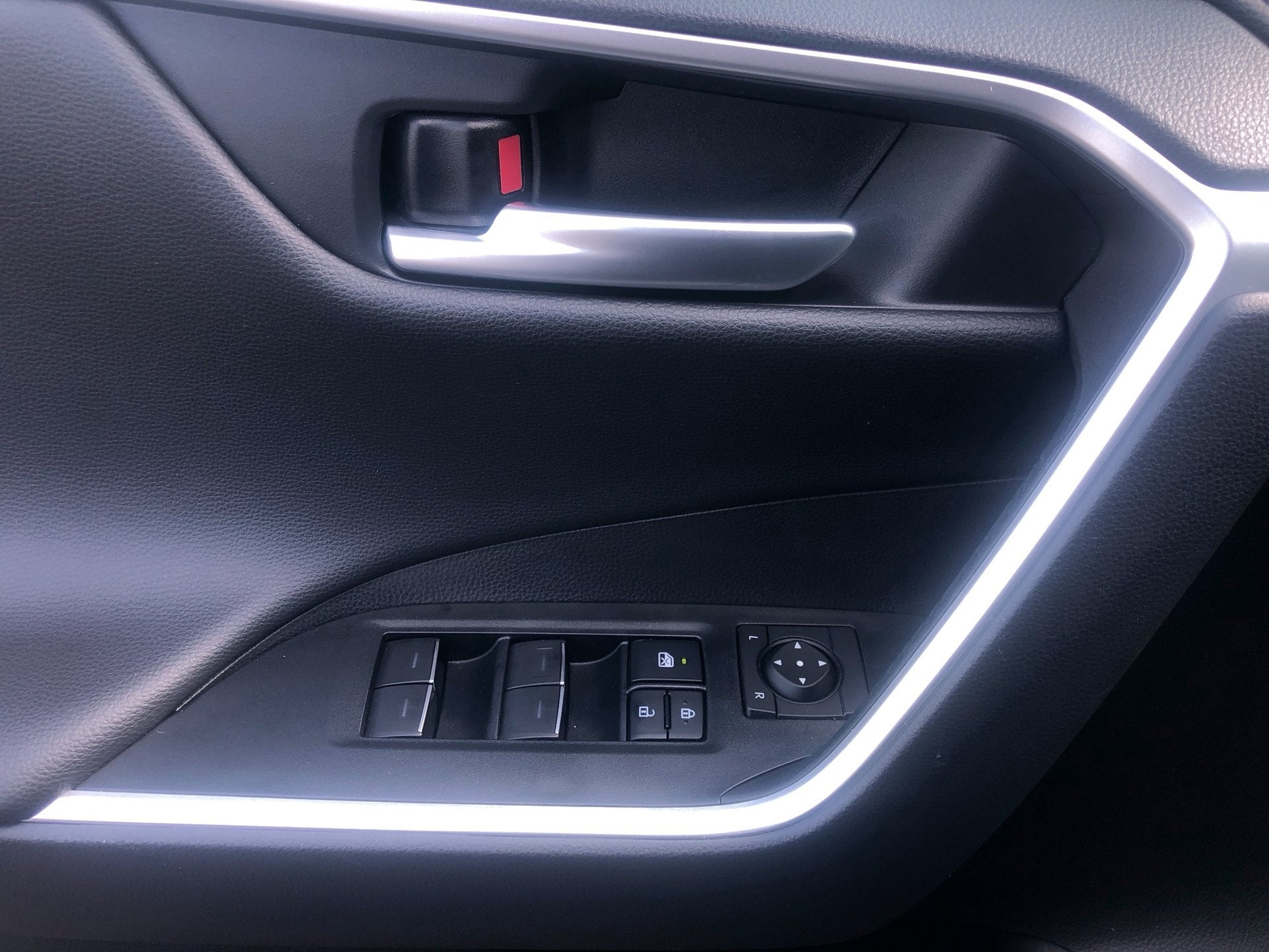 2025 Toyota RAV4 Hybrid XSE
