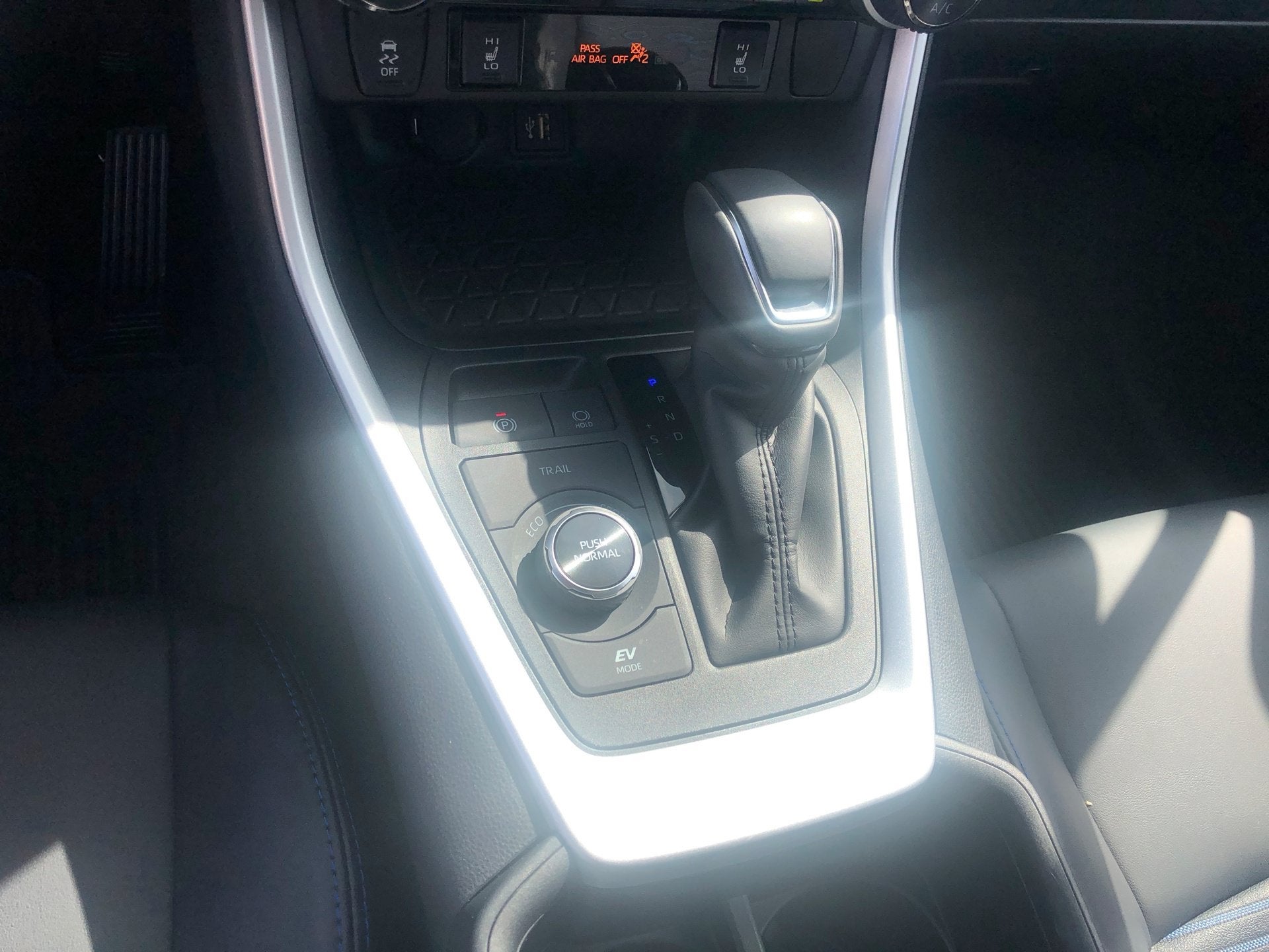 2025 Toyota RAV4 Hybrid XSE