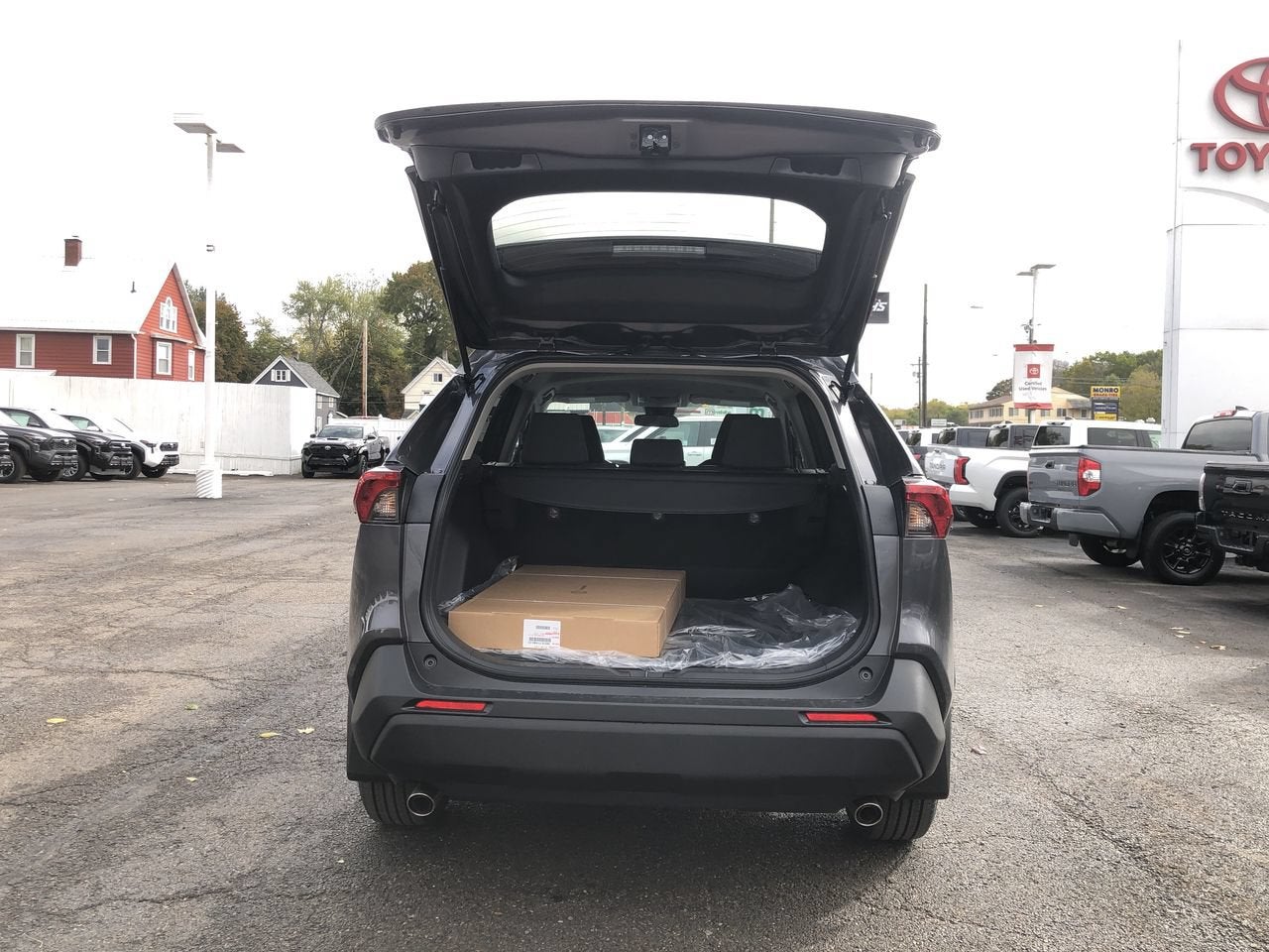 2024 Toyota RAV4 LE
