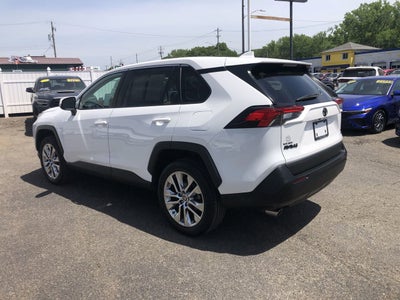 2022 Toyota RAV4 LE