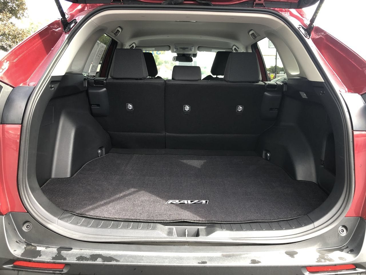 2019 Toyota RAV4 Hybrid LE