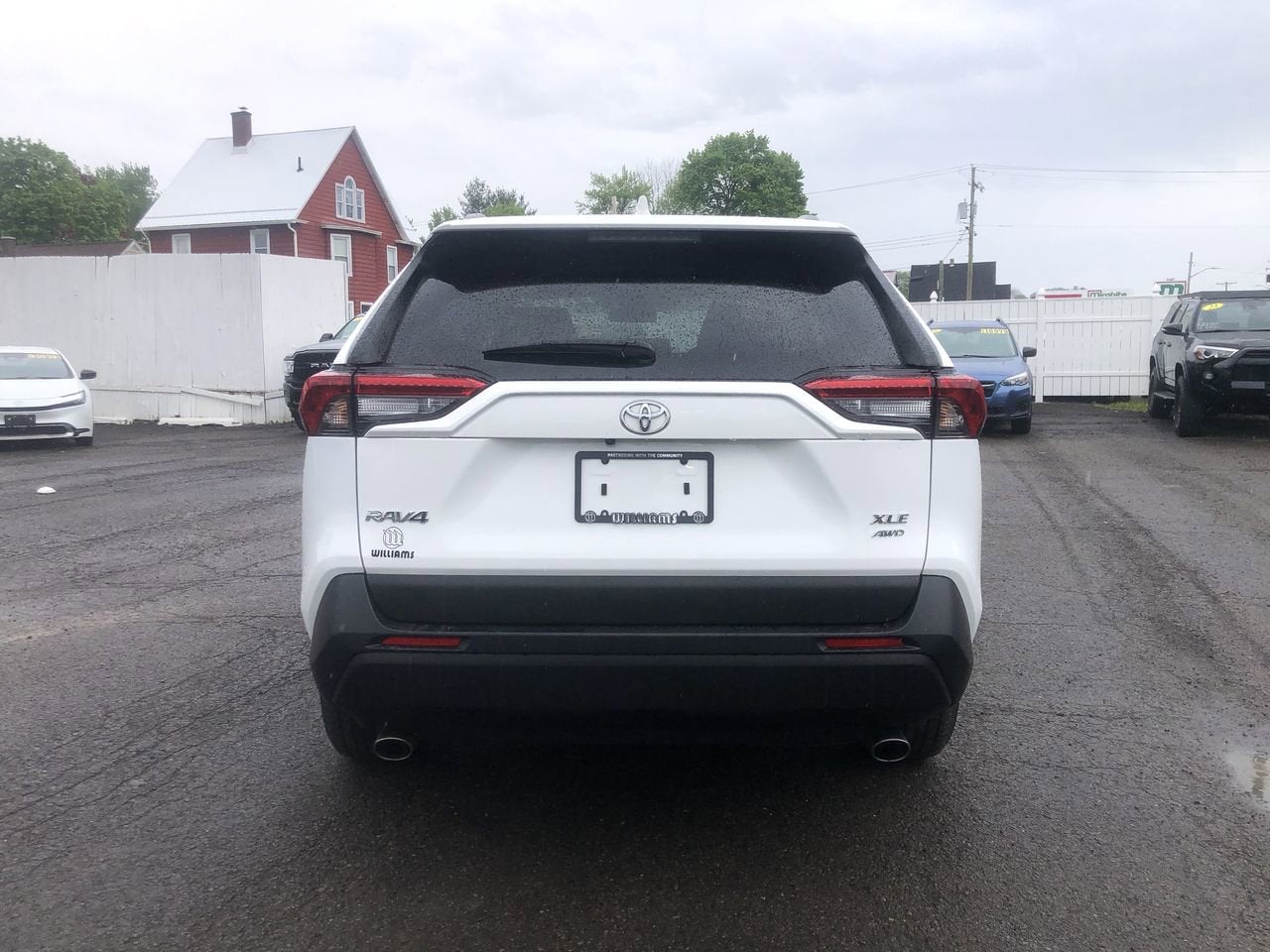 2025 Toyota RAV4 XLE