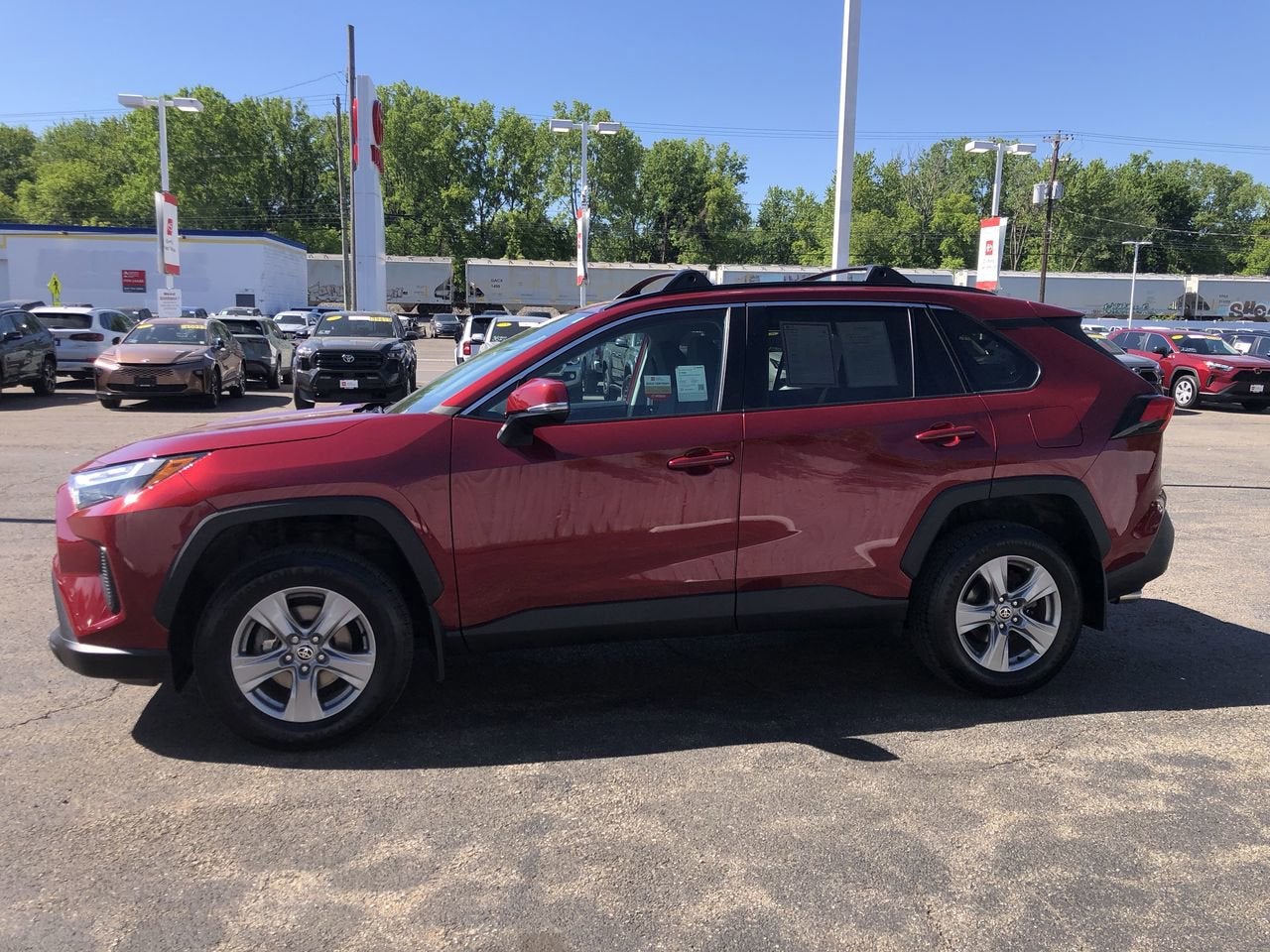 2022 Toyota RAV4 XLE