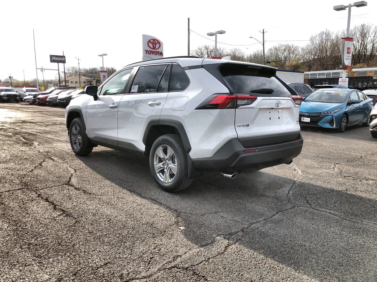 2024 Toyota RAV4 XLE