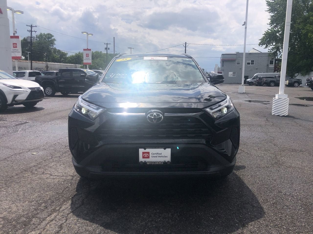 2025 Toyota RAV4 XLE