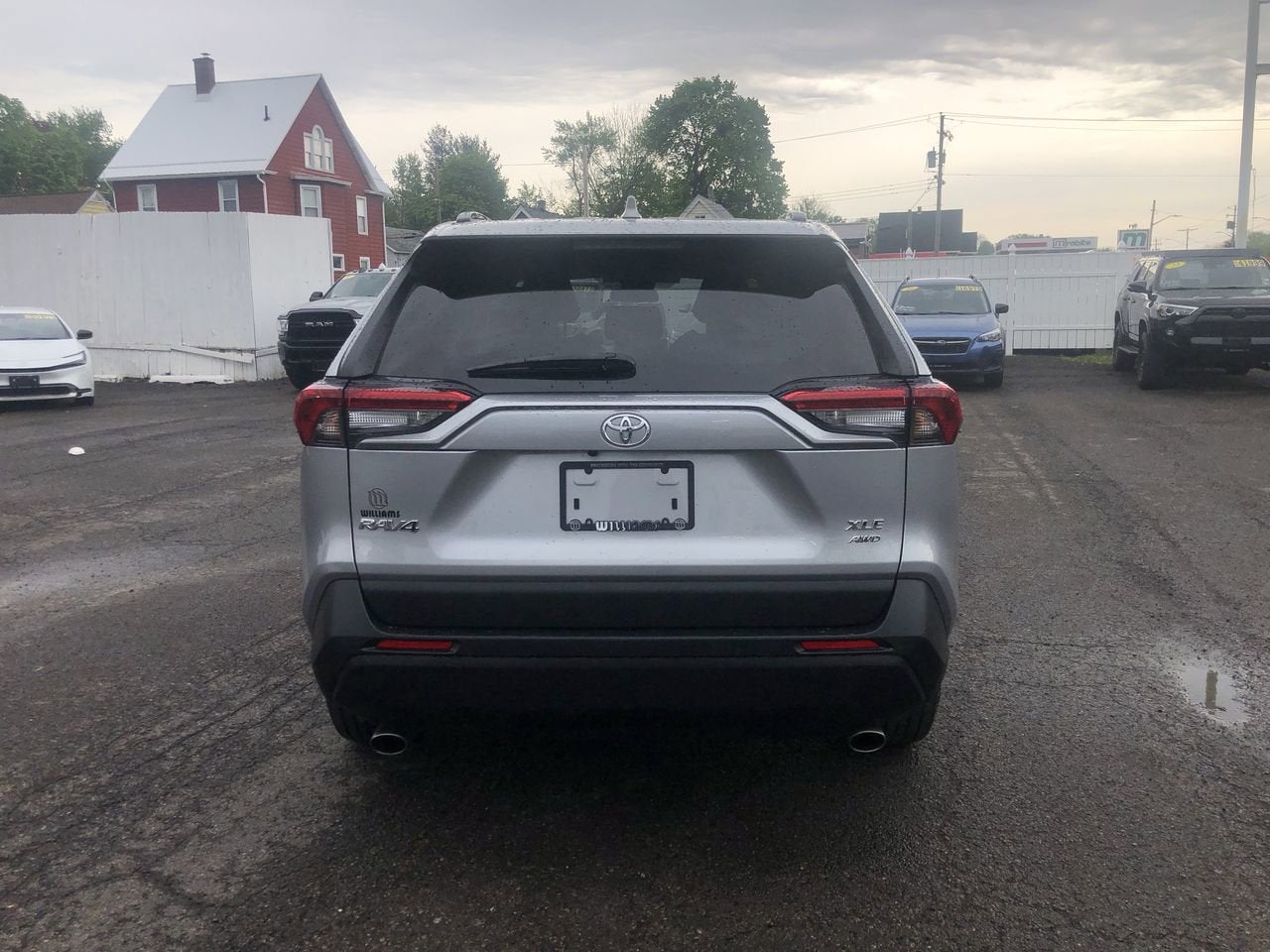 2025 Toyota RAV4 XLE