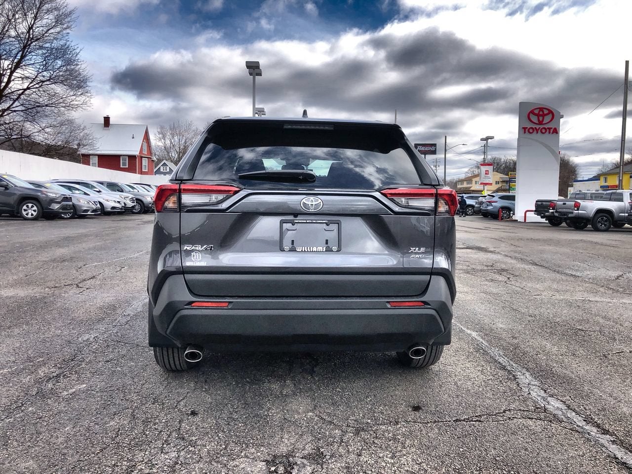 2024 Toyota RAV4 XLE