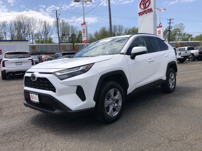 2025 Toyota RAV4 XLE