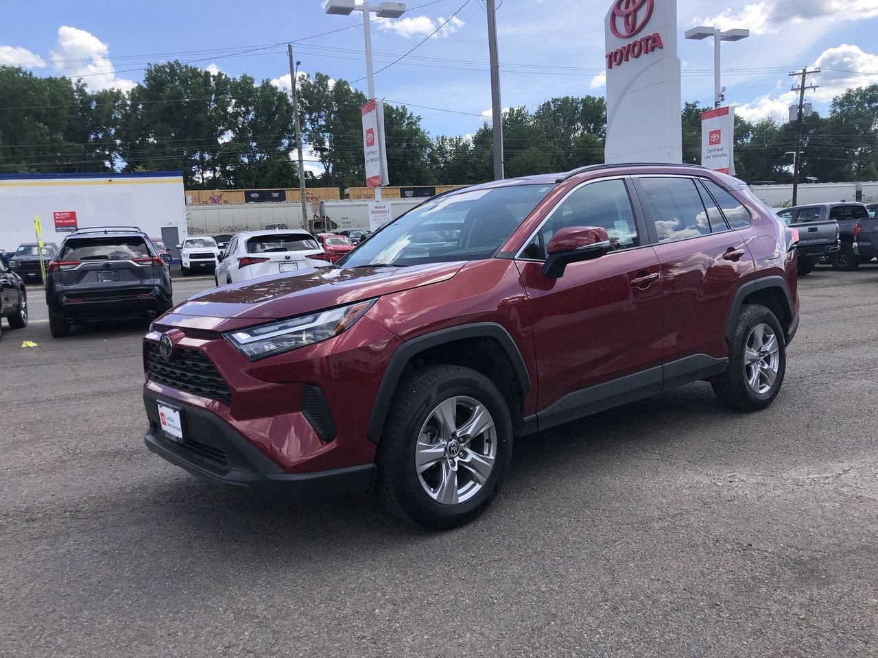 2023 Toyota RAV4 XLE