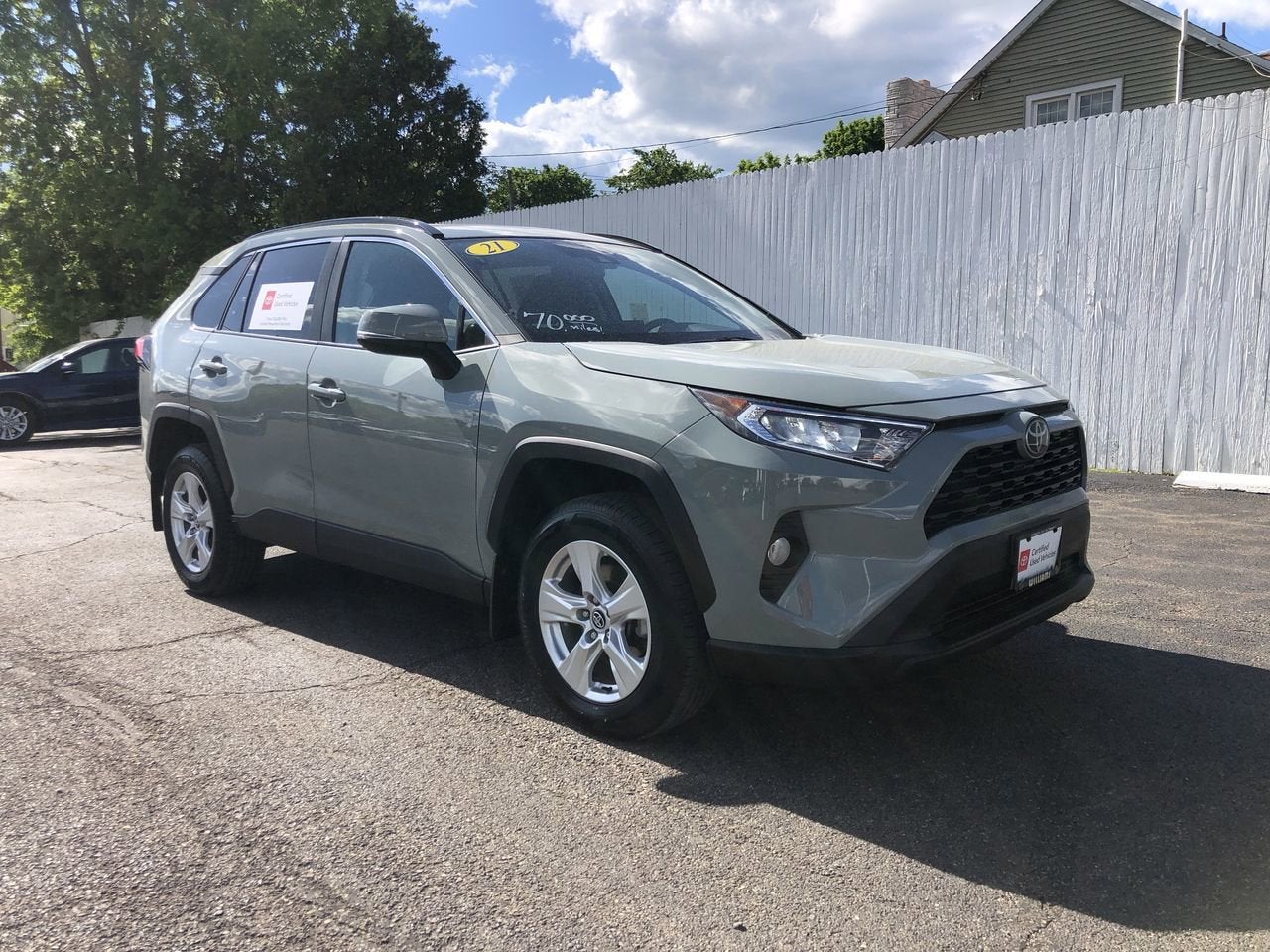2021 Toyota RAV4 XLE