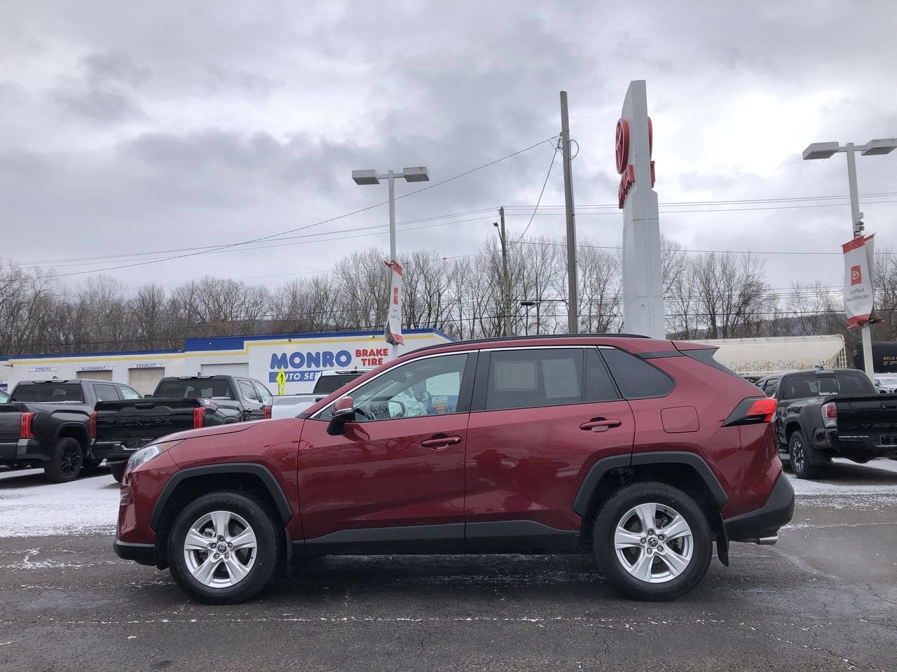 2021 Toyota RAV4 XLE