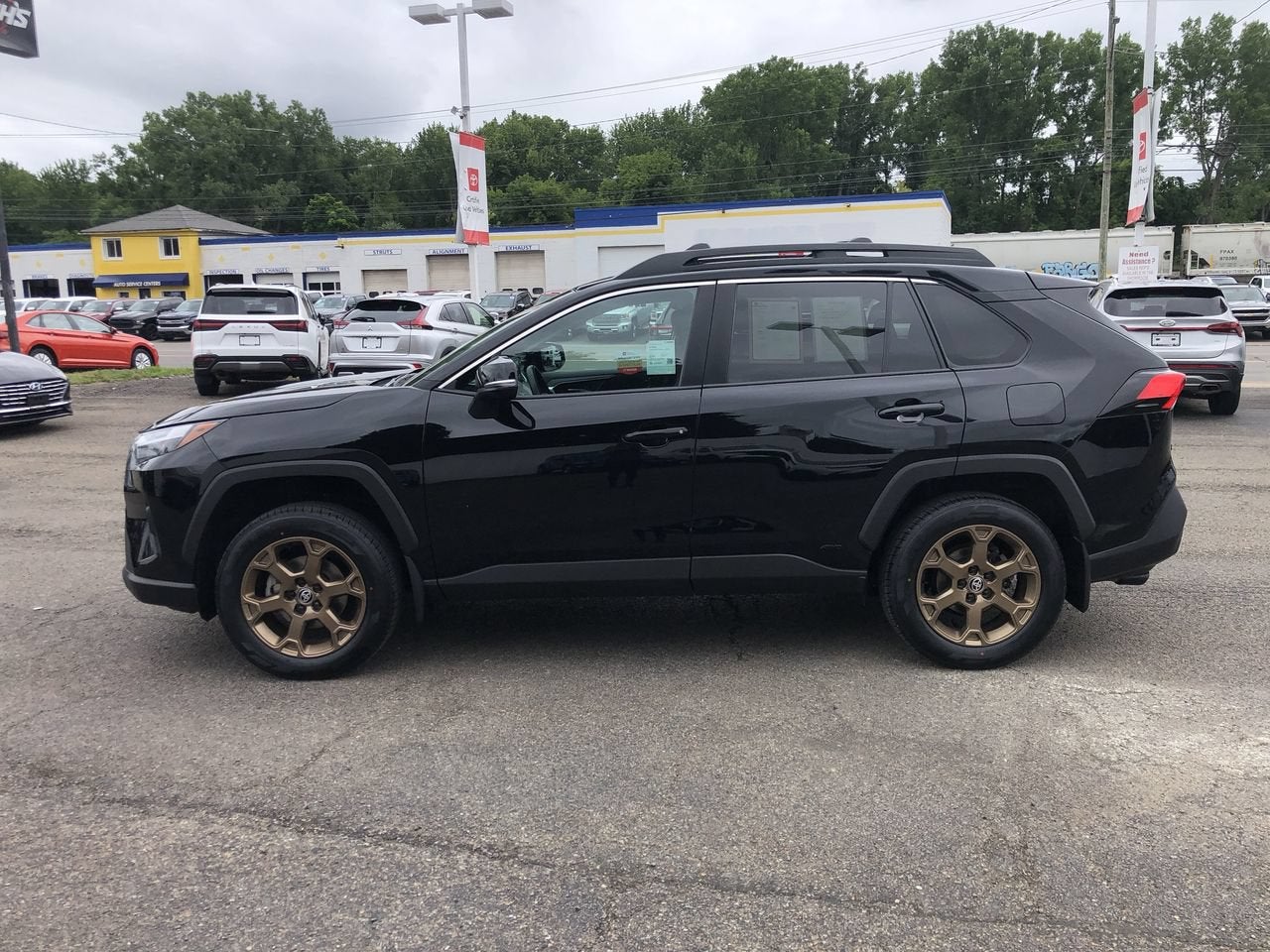 2024 Toyota RAV4 Hybrid Woodland