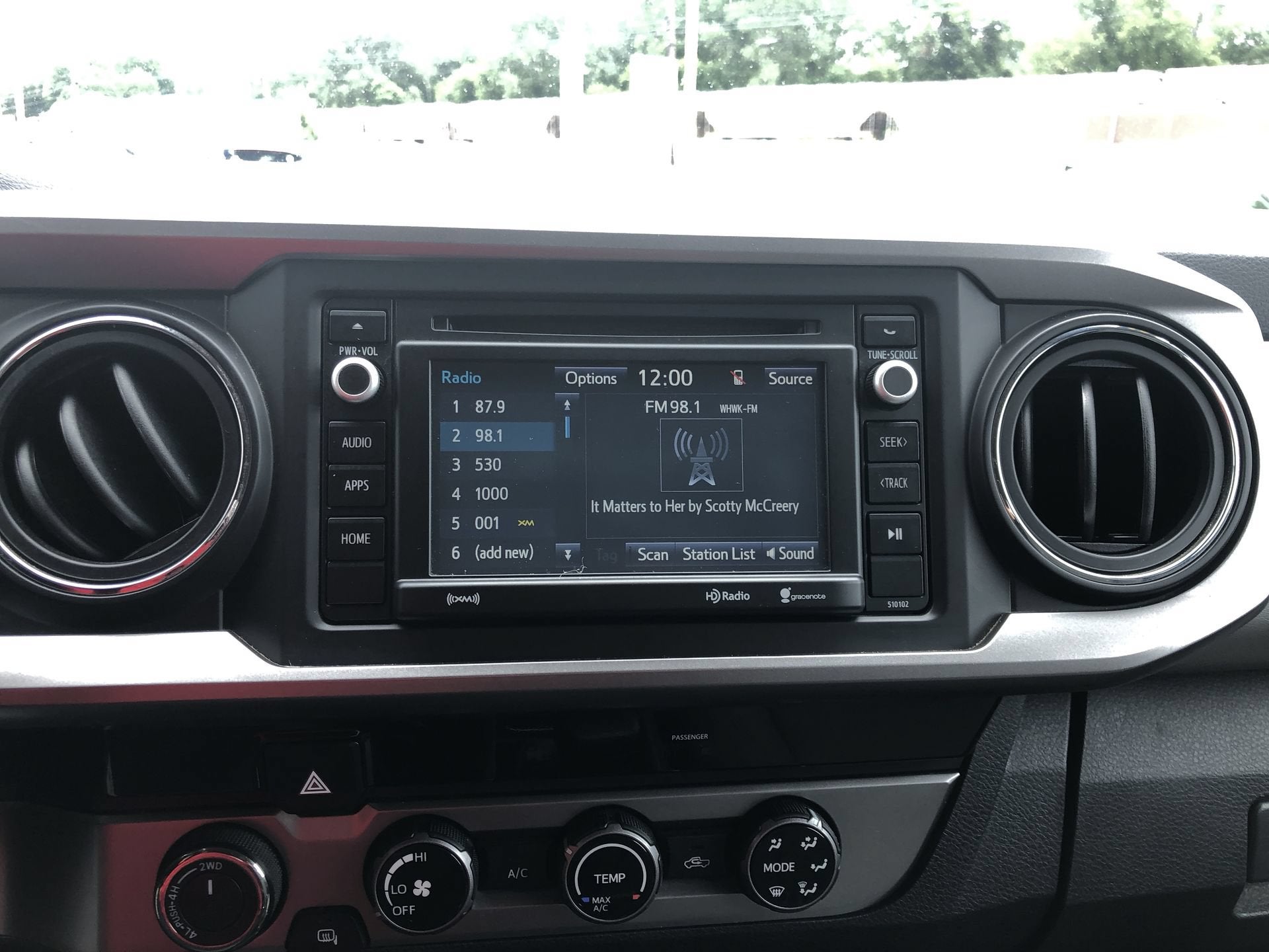 2017 Toyota Tacoma SR5
