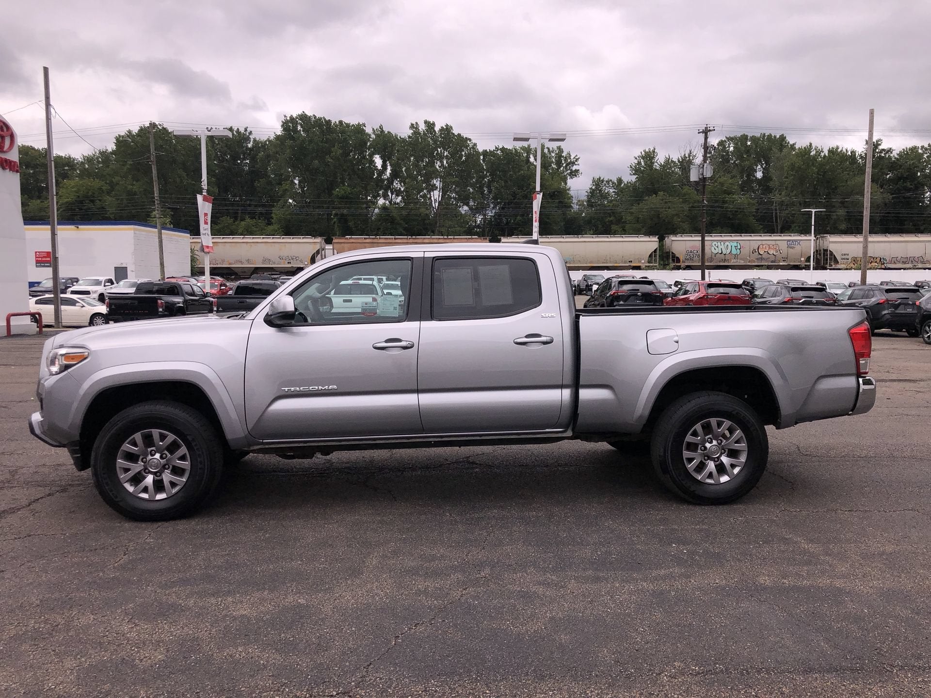 2017 Toyota Tacoma SR5